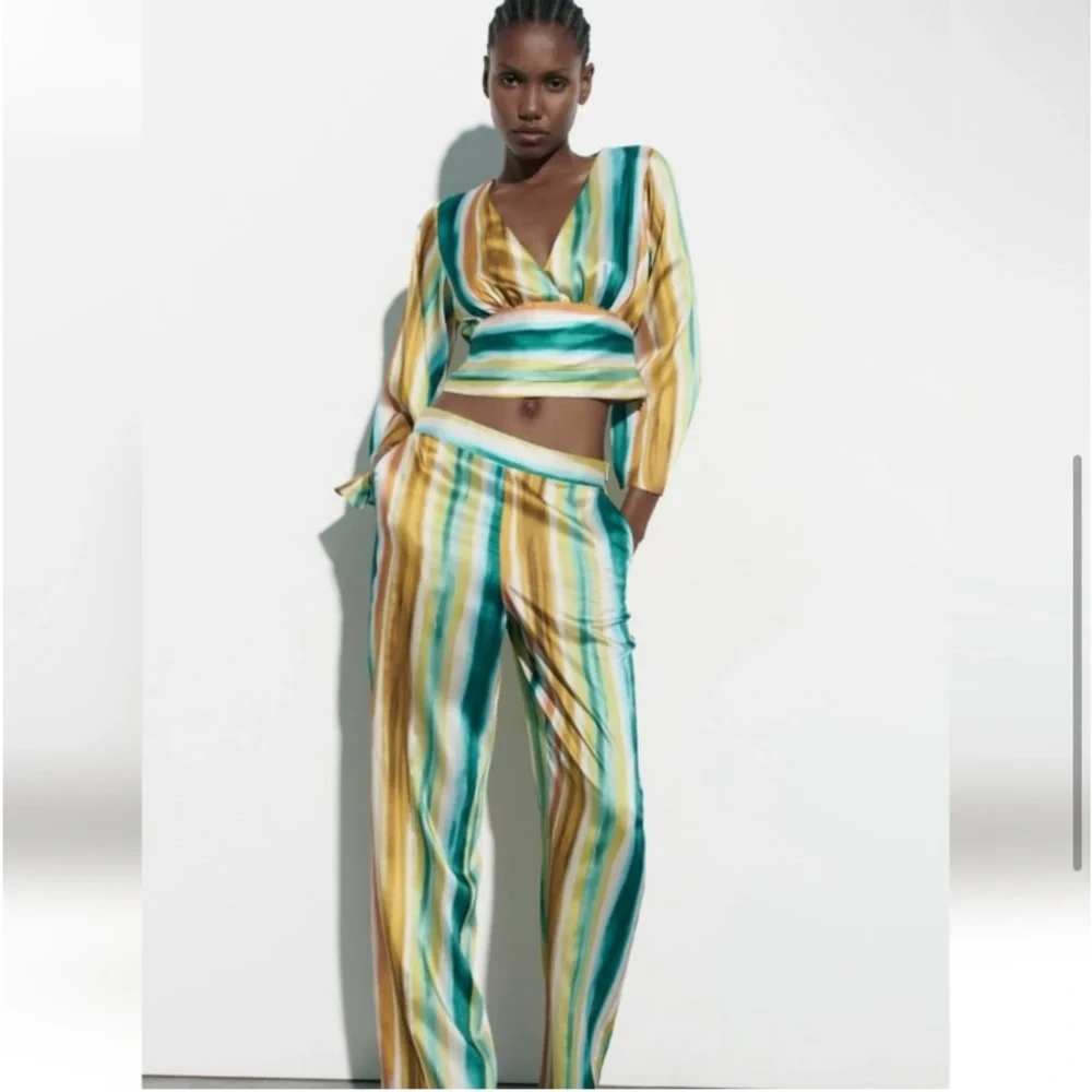 ZARA - new satin set striped top and bottom - Picture 4 of 4